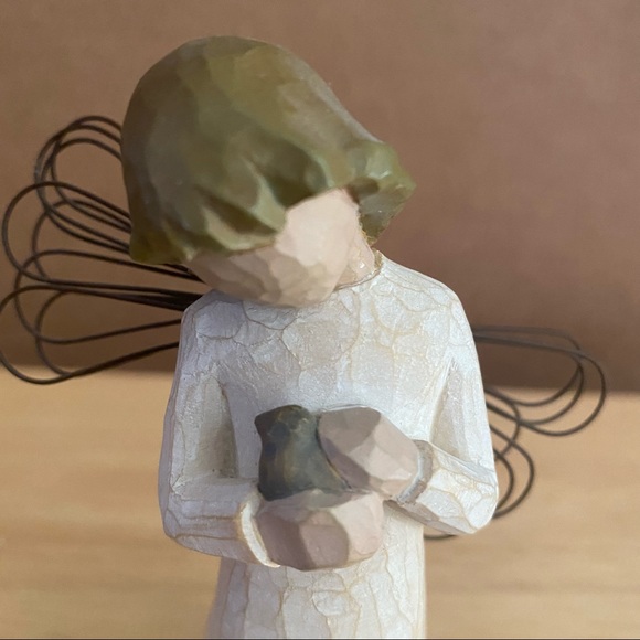 Willow Tree Angel of Healing Angel Statue - Picture 2 of 7